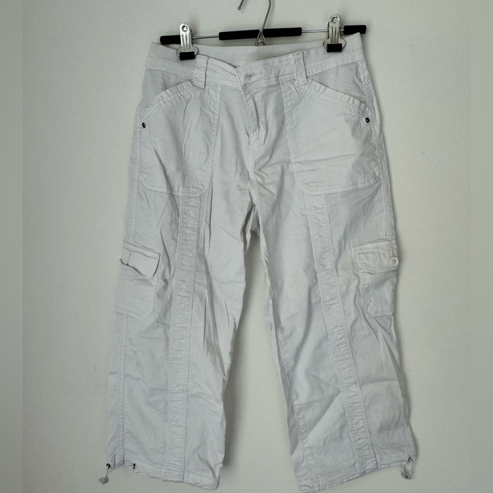 Style & Co cargo capri pants with cinches, size 6